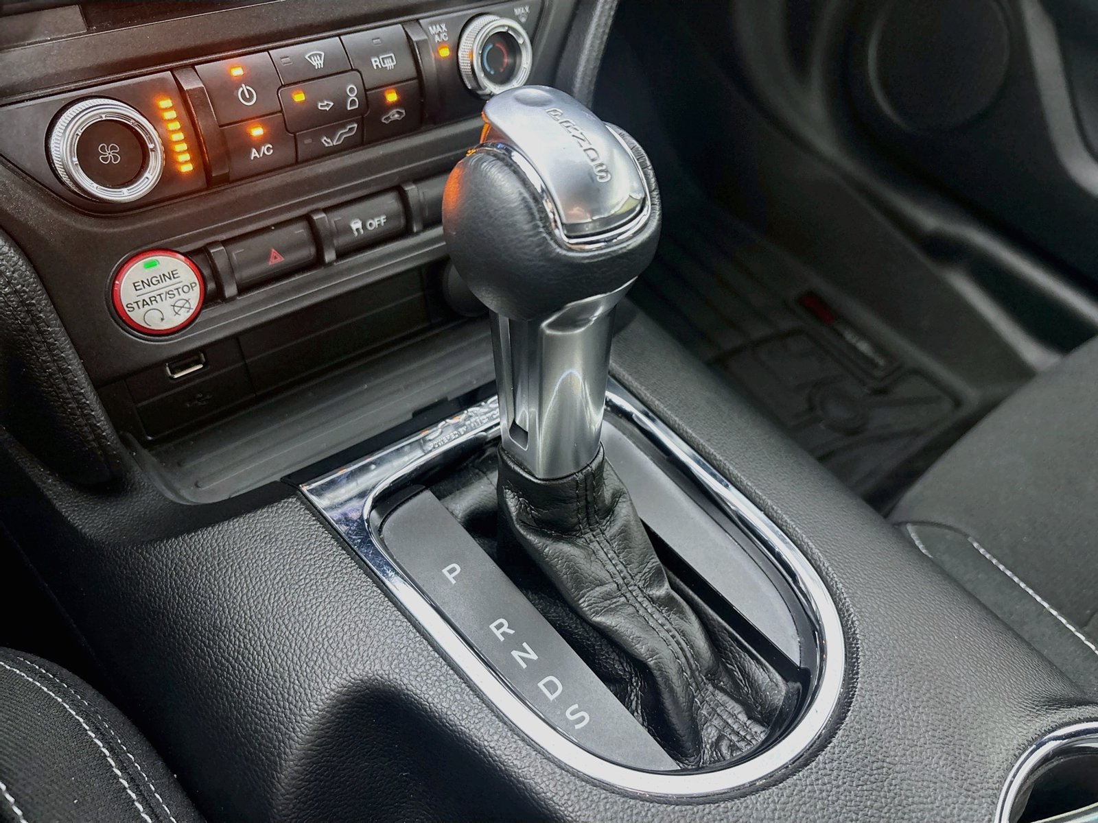 Used 2015 Ford Mustang GT RWD image 16