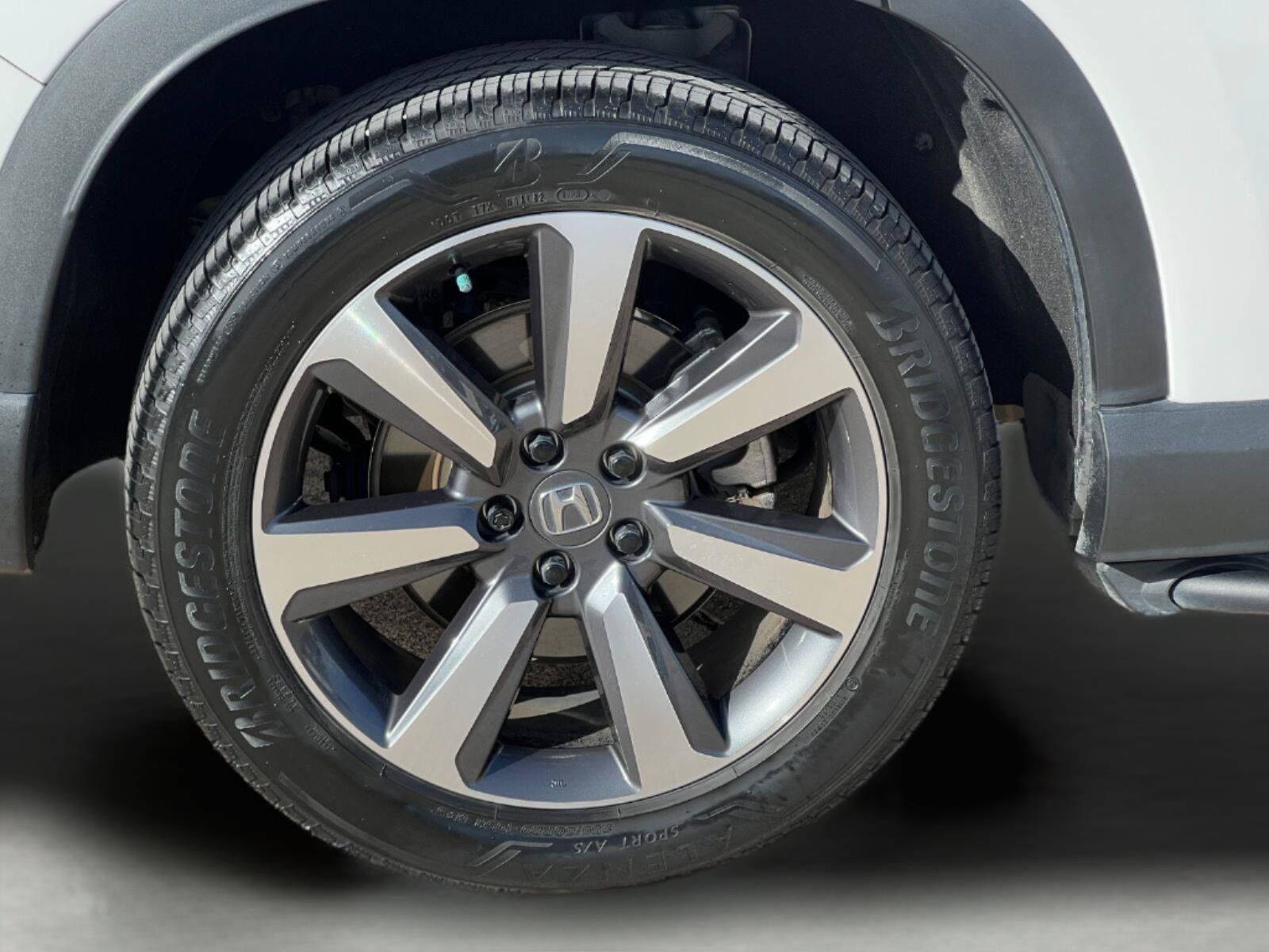Used 2023 Honda Pilot Elite image 9