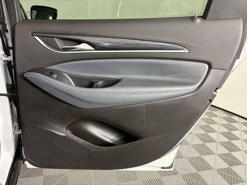 Used 2021 Buick Enclave Essence w/ Sport Touring Edition image 43