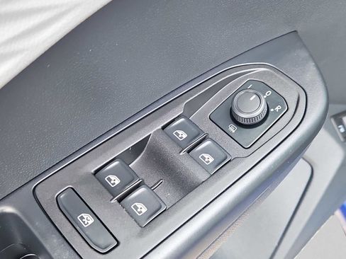 Certified 2024 Volkswagen Taos S AWD/4WD image 24