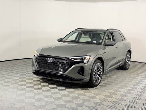 Used 2024 Audi Q8 e-tron Premium Plus w/ Premium Plus Package AWD/4WD image 4