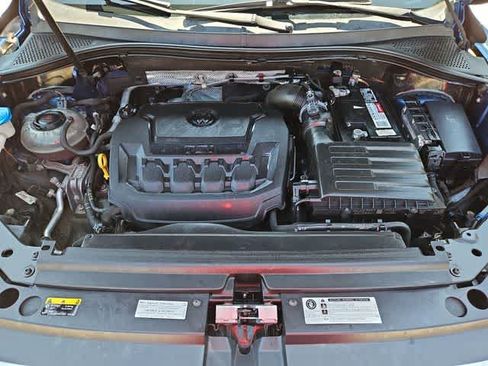 Used 2018 Volkswagen Tiguan SEL FWD image 12
