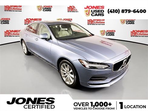 Used 2017 Volvo S90 T6 Momentum w/ Vision Package image 1