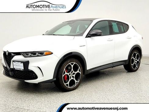 Used 2024 Alfa Romeo Tonale Veloce AWD/4WD image 1