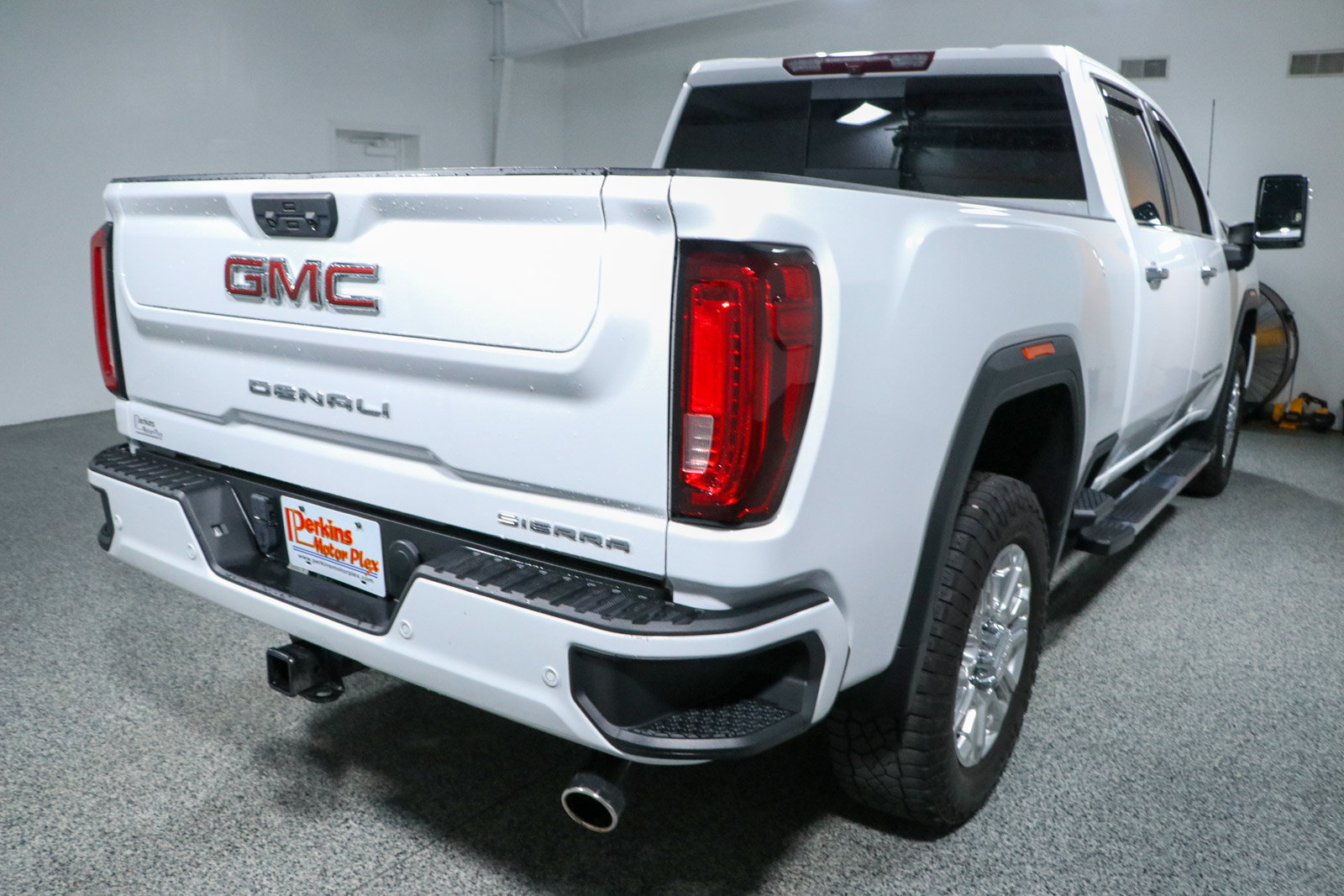 Used 2022 GMC Sierra 2500 Denali w/ Snow Plow Prep/Camper Package AWD/4WD image 7