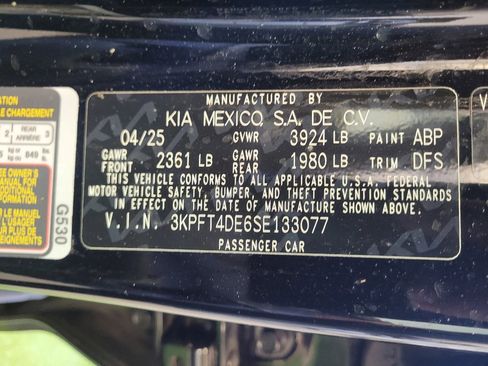 Used 2025 Kia K4 FWD image 33