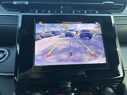 New 2025 Jeep Grand Cherokee Altitude image 30