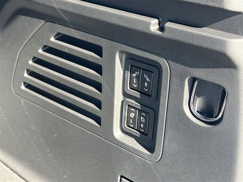 New 2026 GMC Acadia Denali w/ Super Cruise Package image 29