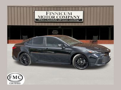 Used 2025 Toyota Camry SE w/ Multimedia Upgrade Package