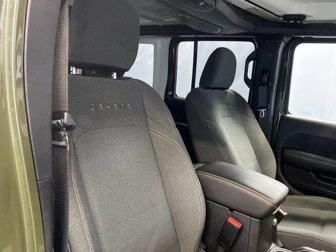 Certified 2024 Jeep Wrangler Sahara image 38