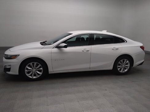 Used 2023 Chevrolet Malibu LT FWD image 2