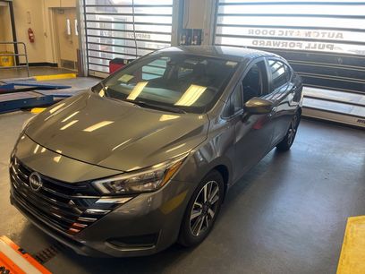 Used 2025 Nissan Versa SV w/ Trunk Package
