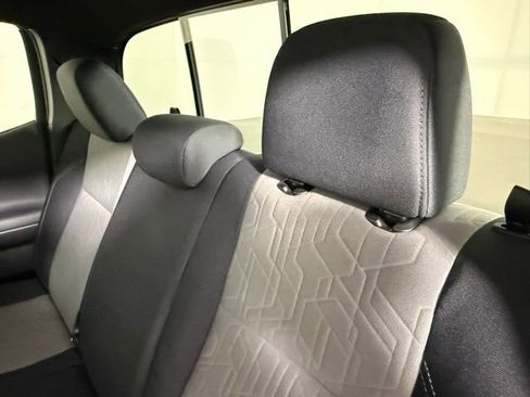 Used 2022 Toyota Tacoma TRD Off-Road w/ Technology Package image 47