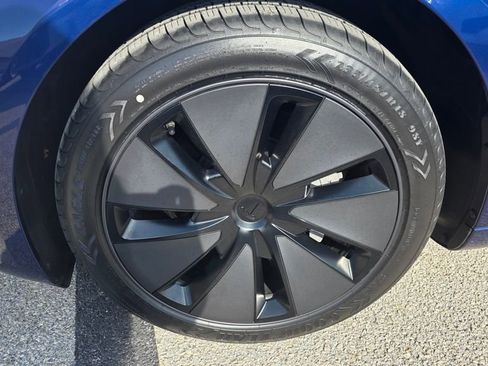 Used 2025 Tesla Model 3 Long Range RWD image 8