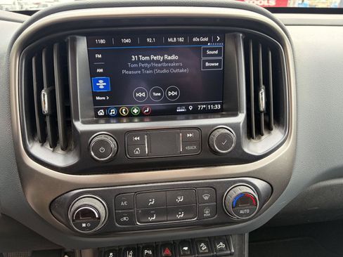 Used 2022 Chevrolet Colorado Z71 w/ Trail Boss Package AWD/4WD image 7