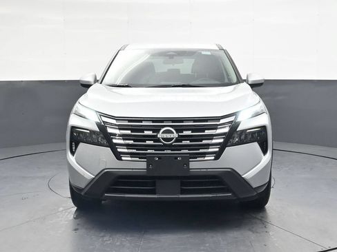 Used 2025 Nissan Rogue SV FWD image 13