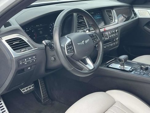 Used 2018 Genesis G80 3.3T Sport RWD image 12