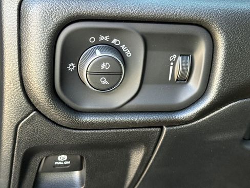 New 2026 RAM 1500 Express AWD/4WD image 22