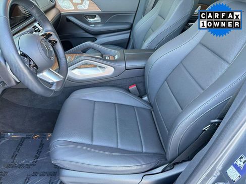 Used 2025 Mercedes-Benz GLS 450 4MATIC image 5