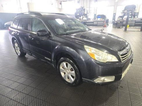 Used 2011 Subaru Outback 3.6R Limited w/ Popular Equipment Group 2A image 1
