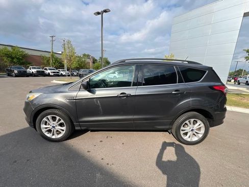 Used 2018 Ford Escape SEL FWD image 8