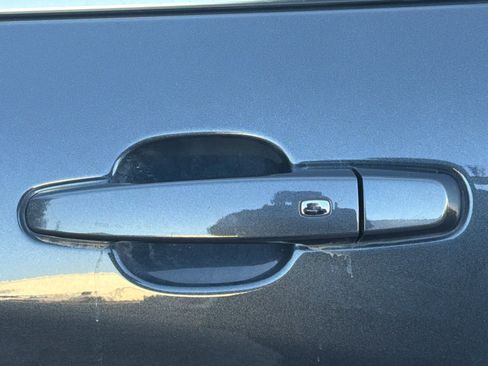 Used 2023 Chevrolet Equinox LT image 14