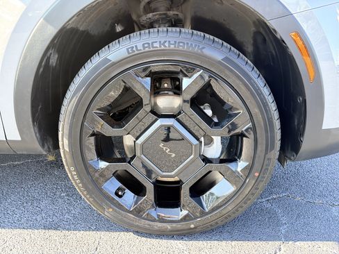 Used 2025 Kia Sorento X-Line EX AWD/4WD image 29