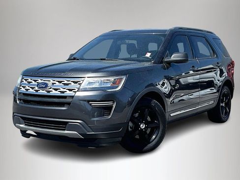 Used 2019 Ford Explorer XLT w/ Class III Trailer Tow Package image 1