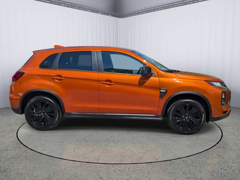 Used 2022 Mitsubishi Outlander Sport LE AWD/4WD image 2