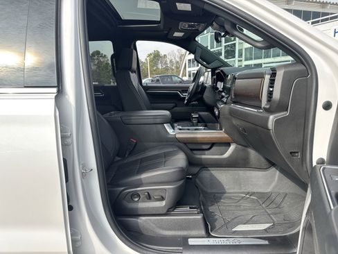 Used 2024 Chevrolet Silverado 1500 High Country w/ High Country Premium Package image 41