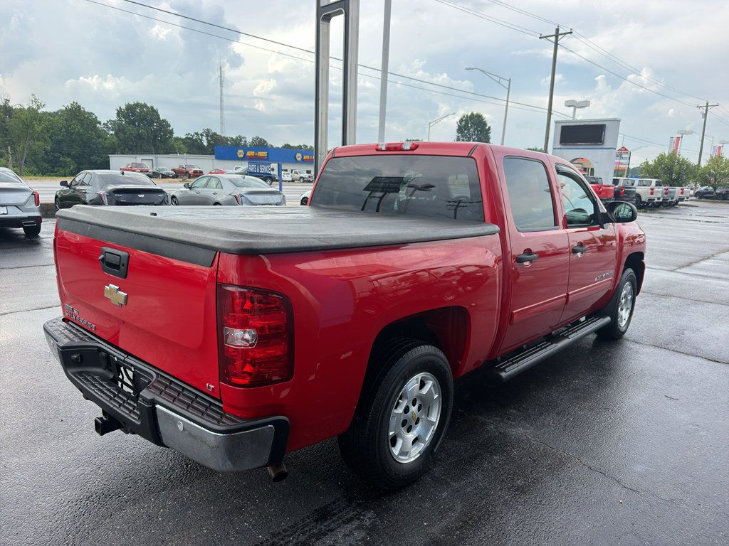 Used 2011 Chevrolet Silverado 1500 LT w/ Interior Plus Package RWD image 4