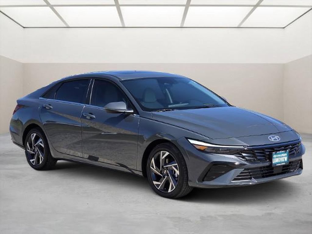 New 2026 Hyundai Elantra Limited FWD image 1