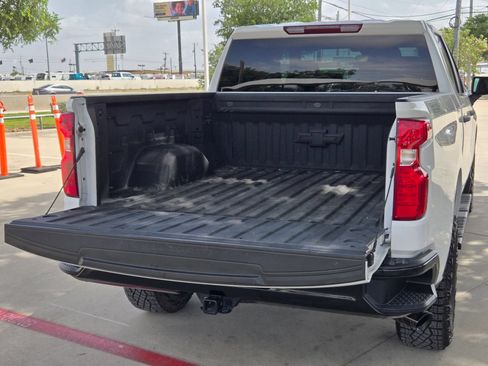 Certified 2025 Chevrolet Silverado 1500 Custom Trail Boss w/ Dark Appearance Package AWD/4WD image 24