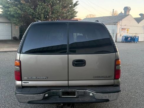 Used 2003 Chevrolet Suburban LS AWD/4WD image 6