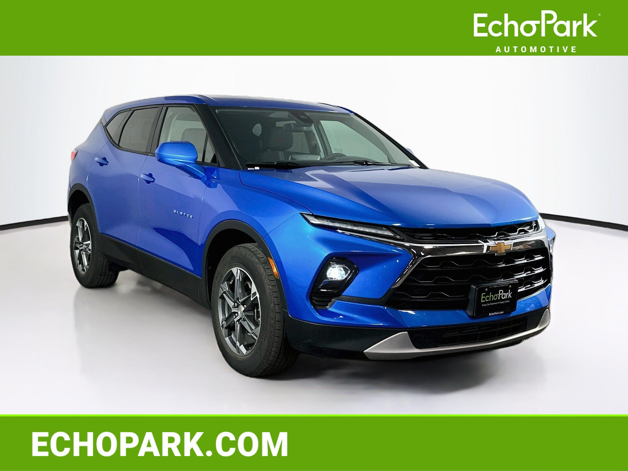 Used 2026 Chevrolet Blazer LT FWD image 1