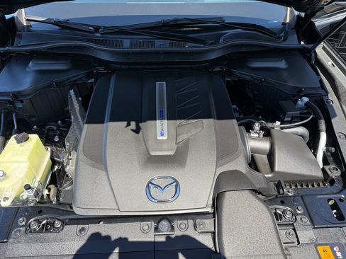 Certified 2024 MAZDA CX-90 Plug-In Hybrid w/ Premium Plus AWD/4WD image 20