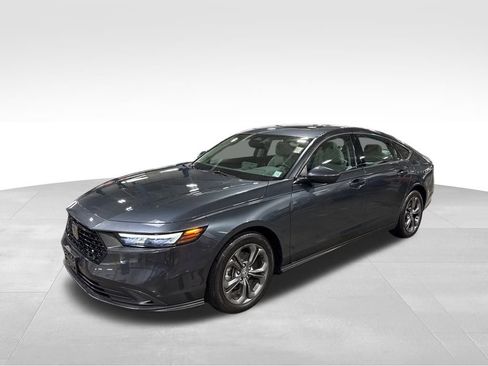 Certified 2023 Honda Accord EX image 9