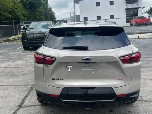 Used 2021 Chevrolet Blazer RS w/ Enhanced Convenience Package FWD image 9