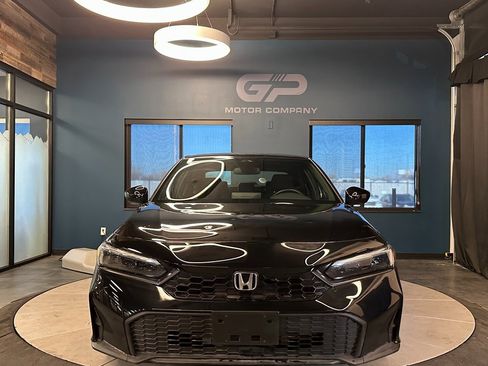 Used 2025 Honda Civic Sport image 8