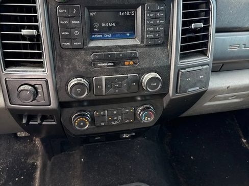 Used 2019 Ford F350 XLT AWD/4WD image 2