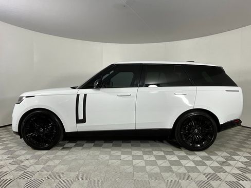 Certified 2023 Land Rover Range Rover SE image 2