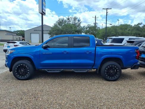 Used 2024 Chevrolet Colorado LT w/ LT Convenience Package II RWD image 3