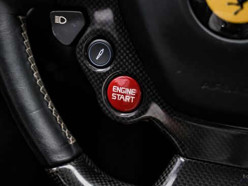 Used 2016 Ferrari California T image 66