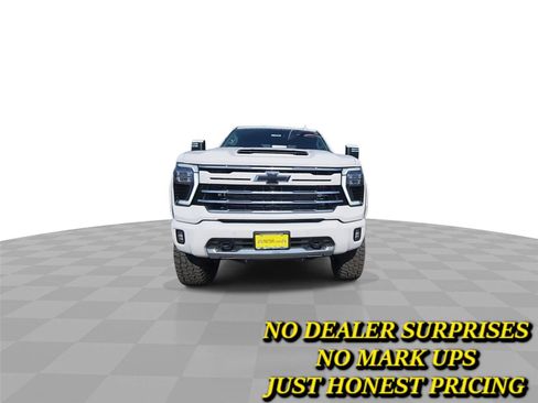 New 2025 Chevrolet Silverado 2500 LTZ w/ LTZ Premium Package AWD/4WD image 3