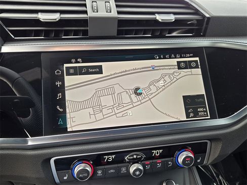 Used 2025 Audi Q3 2.0T Premium Plus w/ Premium Plus Package image 21