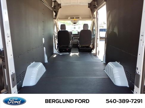New 2026 Ford Transit 250 148 High Roof RWD image 8