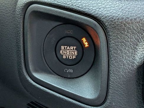 Used 2024 Jeep Wrangler Sport AWD/4WD image 29