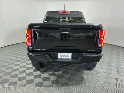 Used 2024 Chevrolet Colorado ZR2 AWD/4WD image 6