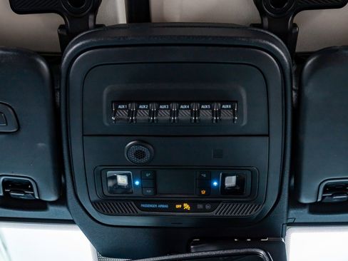 Used 2024 Ford Bronco Outer Banks image 30