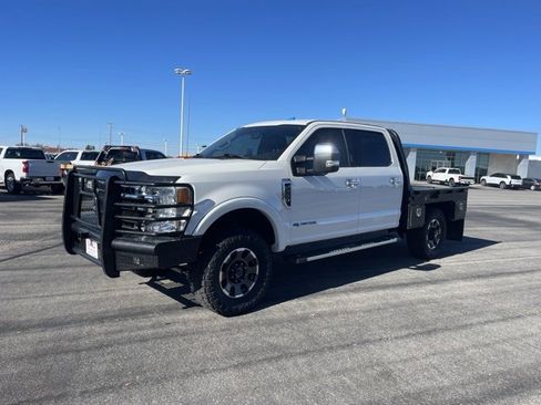 Used 2020 Ford F250 Lariat w/ Chrome Package image 1